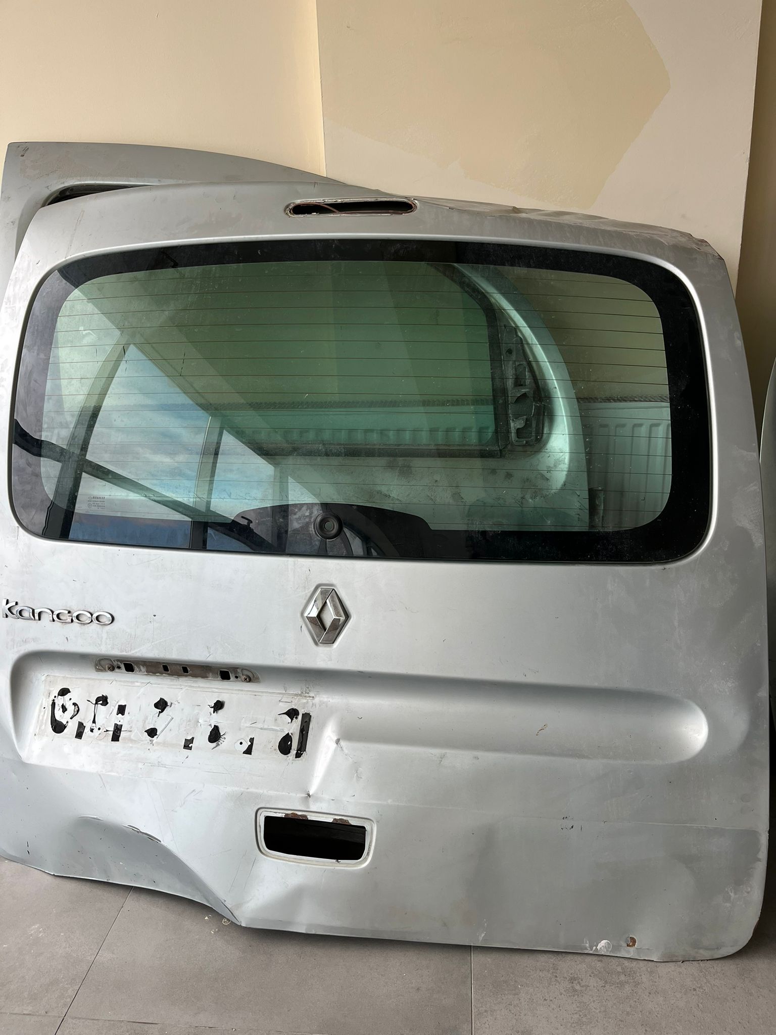 KANGOO III ARKA BAGAJ KAPAĞI (ORJİNAL ÇIKMA ) 2008>2012